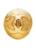 CHANEL Pre-Owned 1994 interlocking CC brooch - Gold