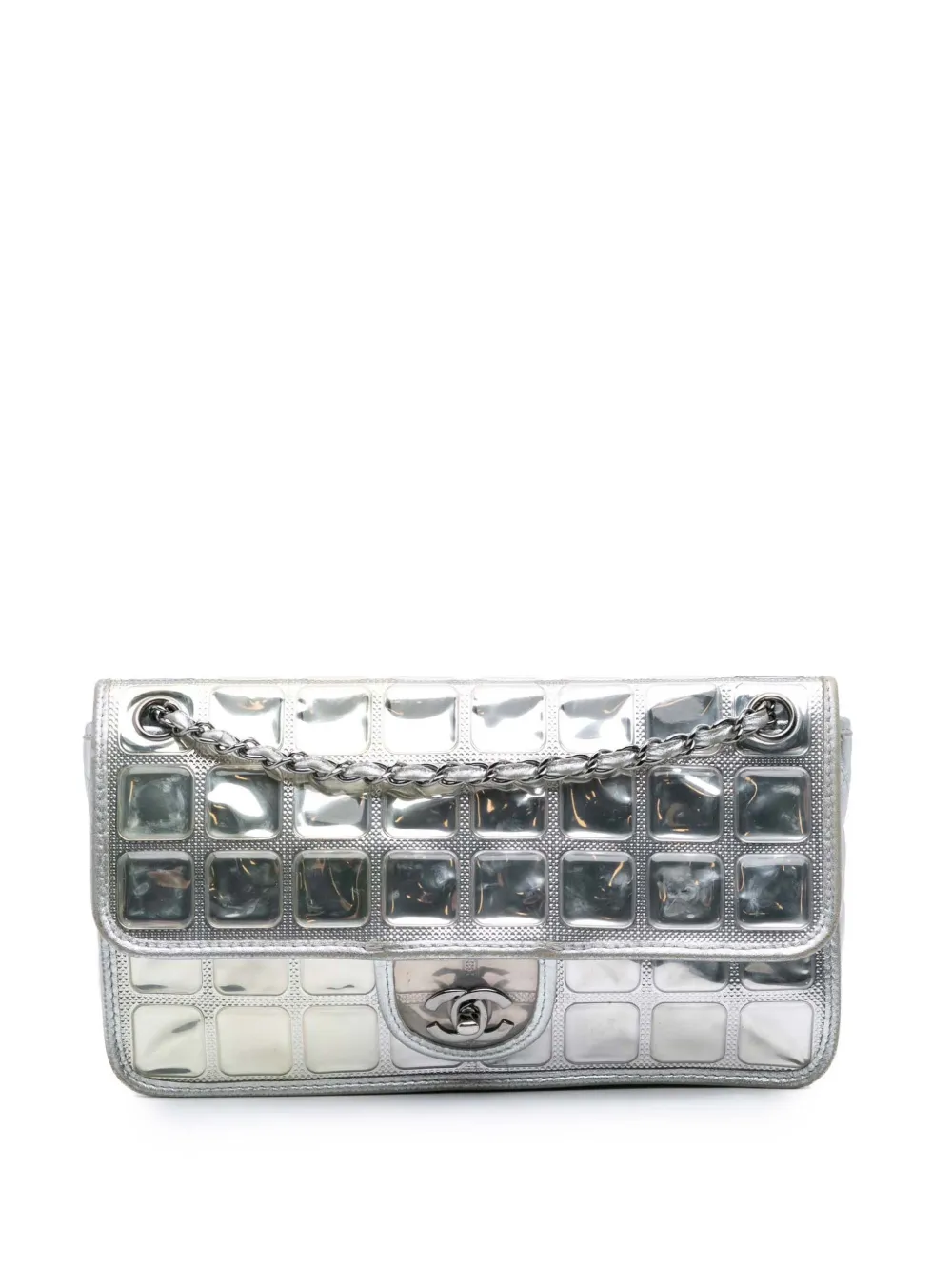 CHANEL Pre-Owned 2006-2008 ビニール アイスキューブ フラップ ショルダーバッグ - シルバートーン CHANEL Pre-Owned 2006-2008 ビニール アイスキューブ フラップ ショルダーバッグ - シルバートーン