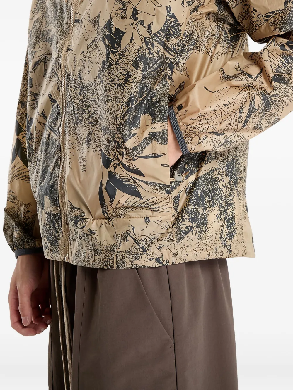 Nike Men's Acg "cinder Cone" Windproof Jacket In Multi