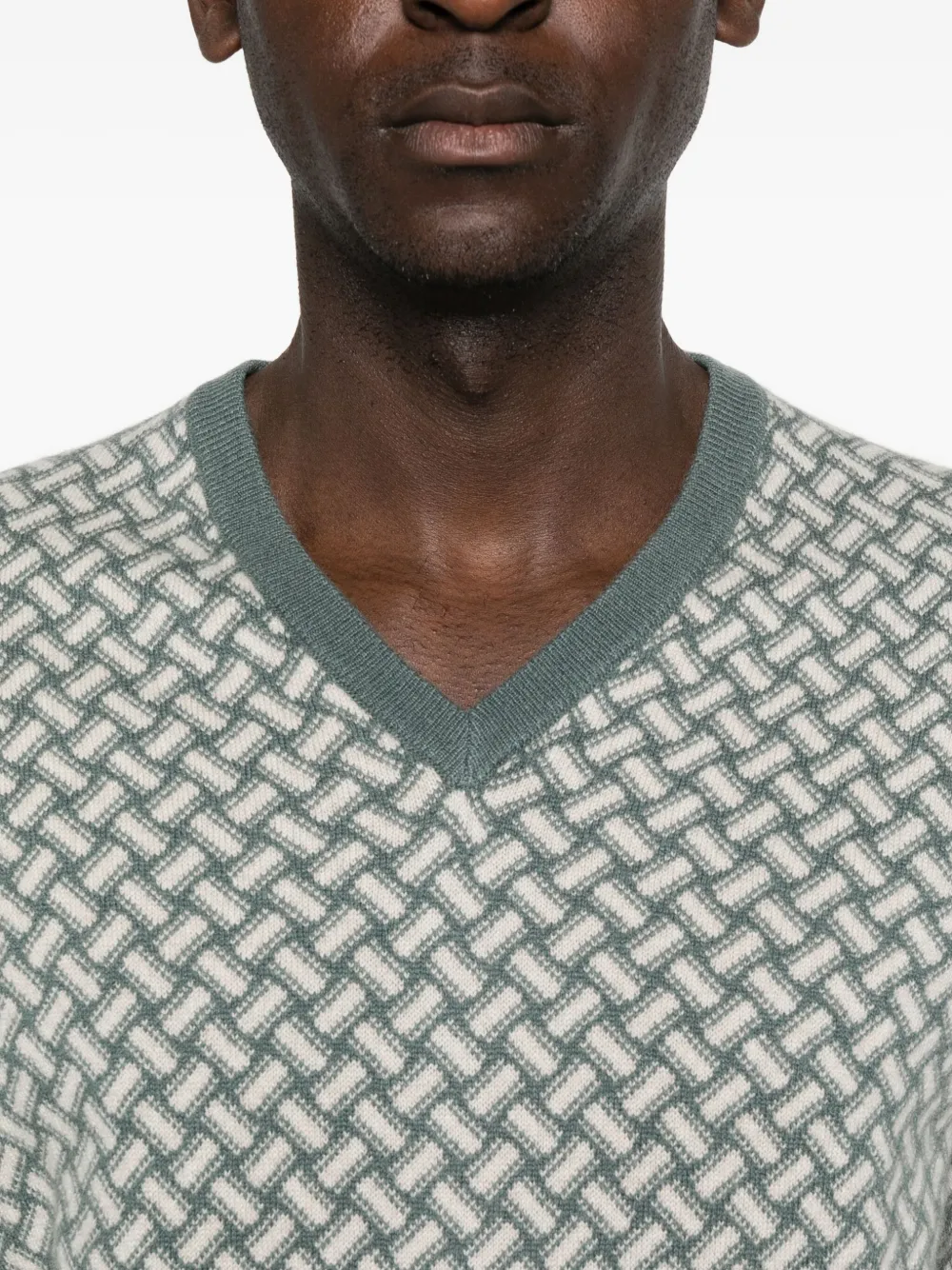 Drumohr Geometric-pattern V-neck Sweater In Green