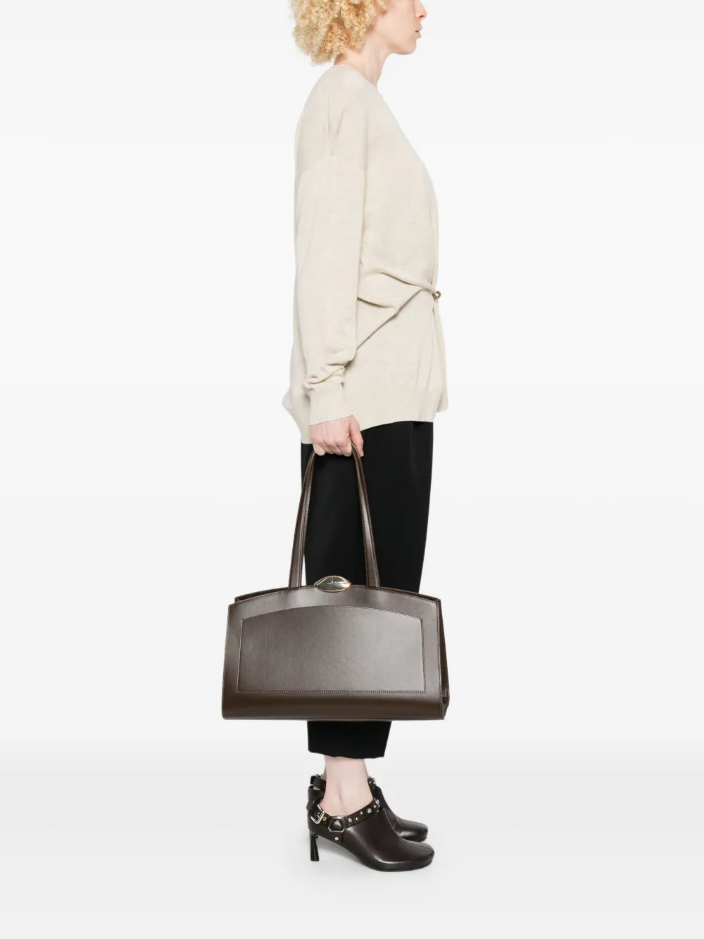 Benedetta Bruzziches curved-top leather shoulder bag | Image 2