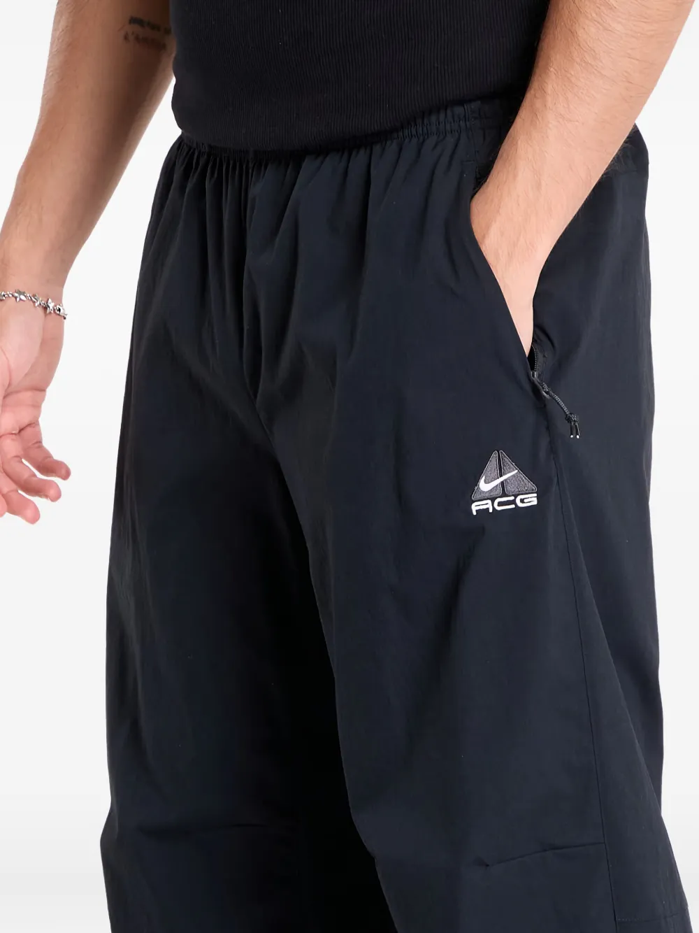 Nike Trainingsbroek met ritszakken en ACG-logo Zwart