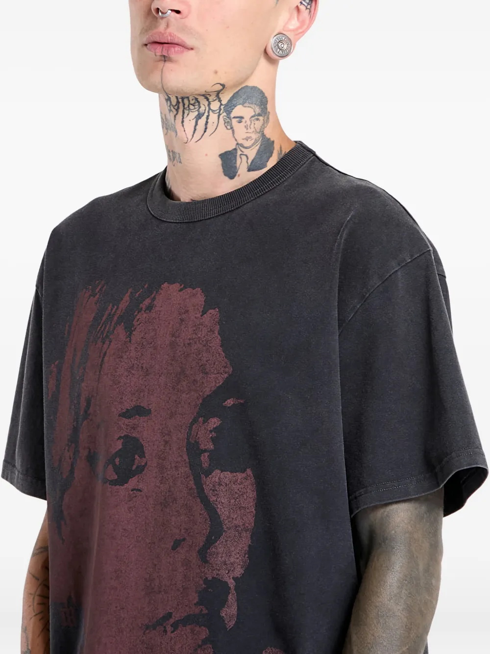 MISBHV T-shirt met portretprint Zwart