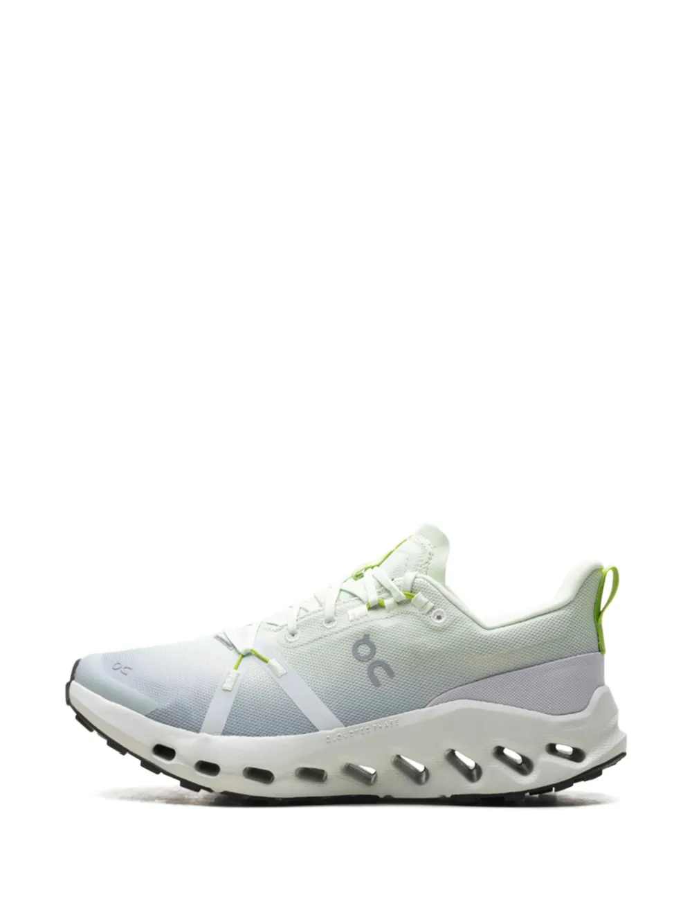 On Running Cloudsurfer Trail waterdichte sneakers Wit