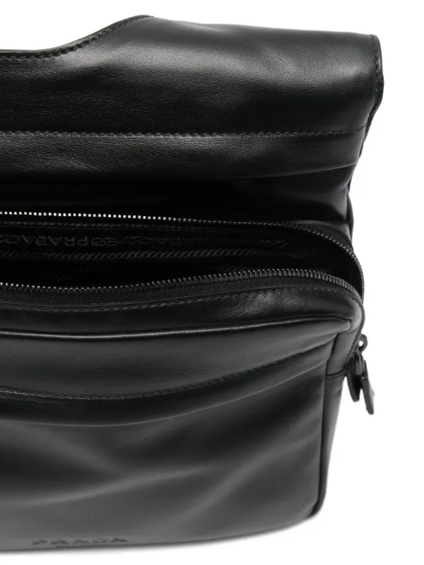 Prada レザーショルダーバッグ | ブラック | FARFETCH JP