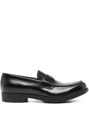 Prada レザーローファー | ブラック | FARFETCH JP