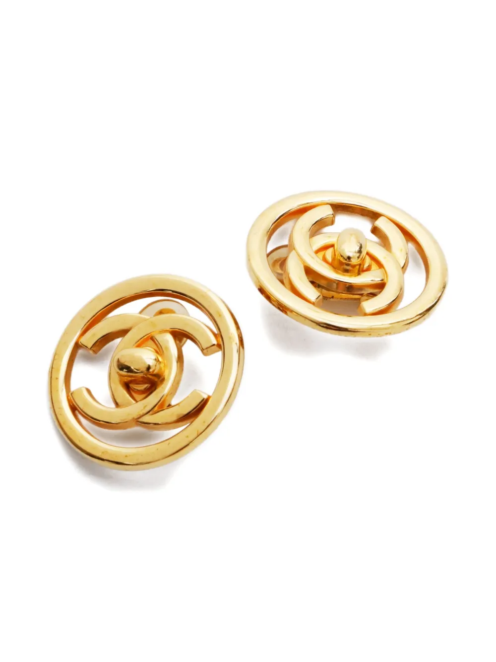 Pre-owned Chanel 1997 Cc Mark Turn Lock Clip-on Earrings In Gold
