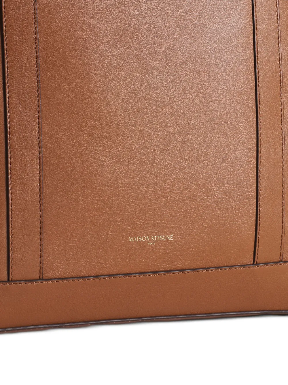 Maison Kitsuné Medium Fox Head leren shopper met reliëf Bruin