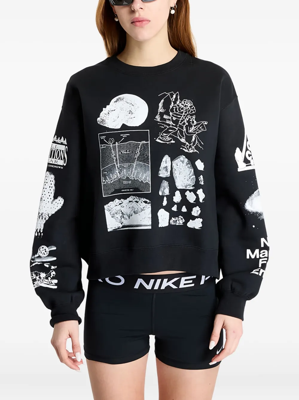 Nike グラフィック スウェットシャツ - ブラック Nike グラフィック スウェットシャツ - ブラック