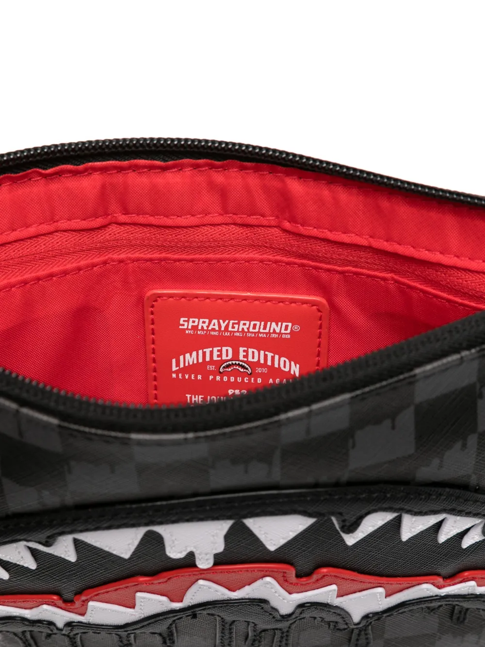 DRIPPING SHARKS IN PSRIS 格纹邮差包