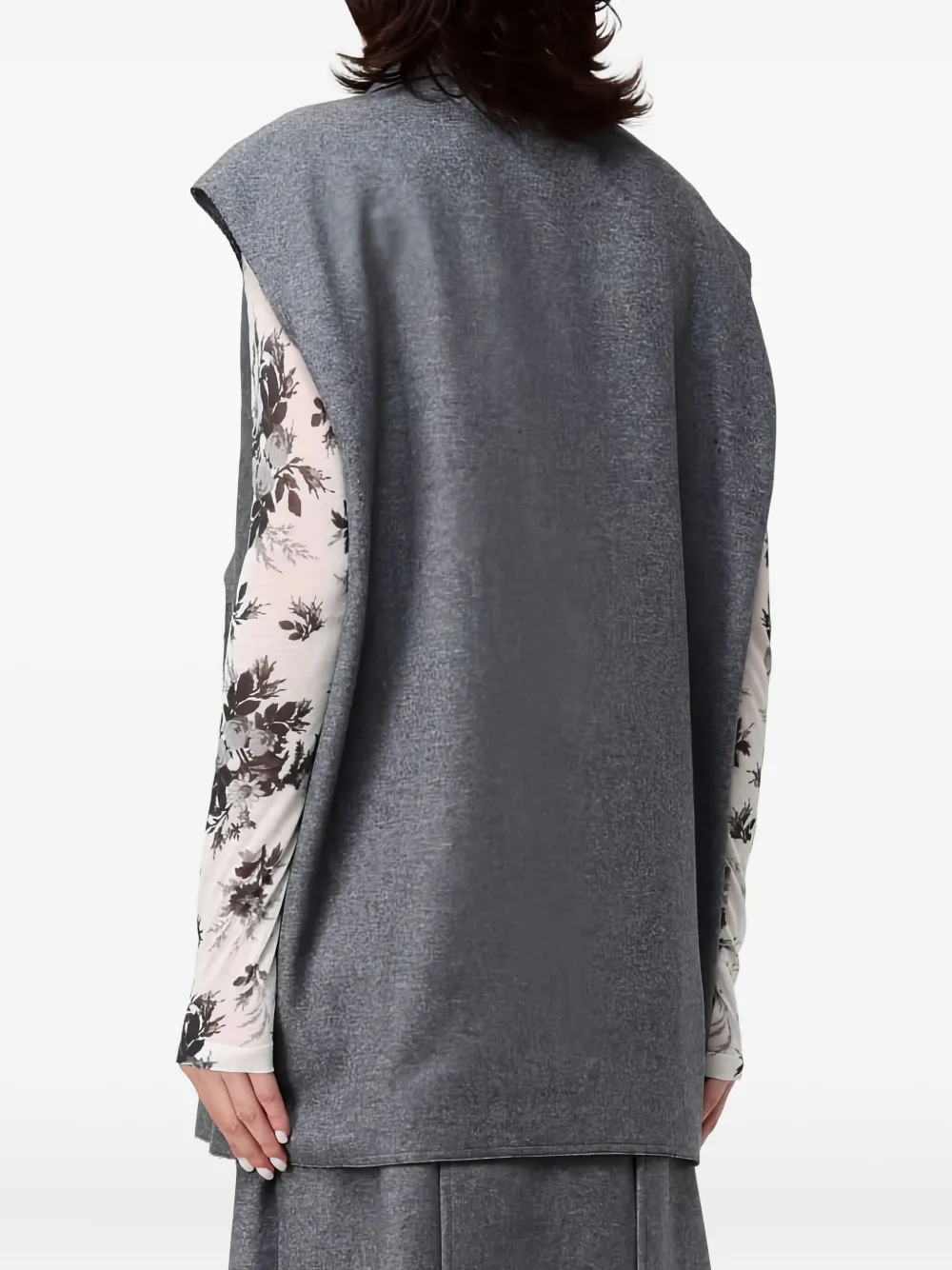 Liviana Conti Buttoned Pockets Waistcoat In Gray