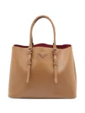 Prada Pre-Owned 2000s textured leather tote bag - Brown