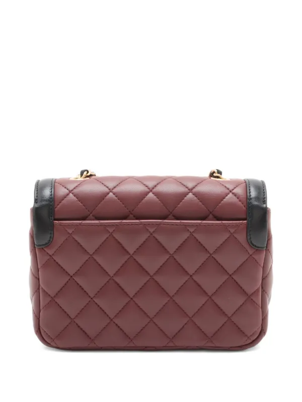 シャネル キルティング レザーショルダーバッグ