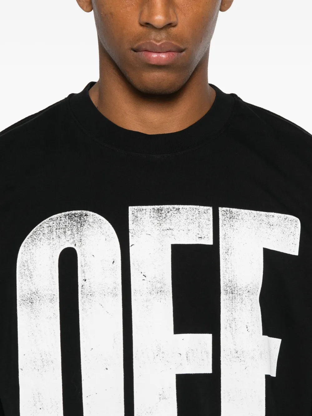 Off-white Graphic Skate Design Crewneck Short Sleeve T-shirt In Black