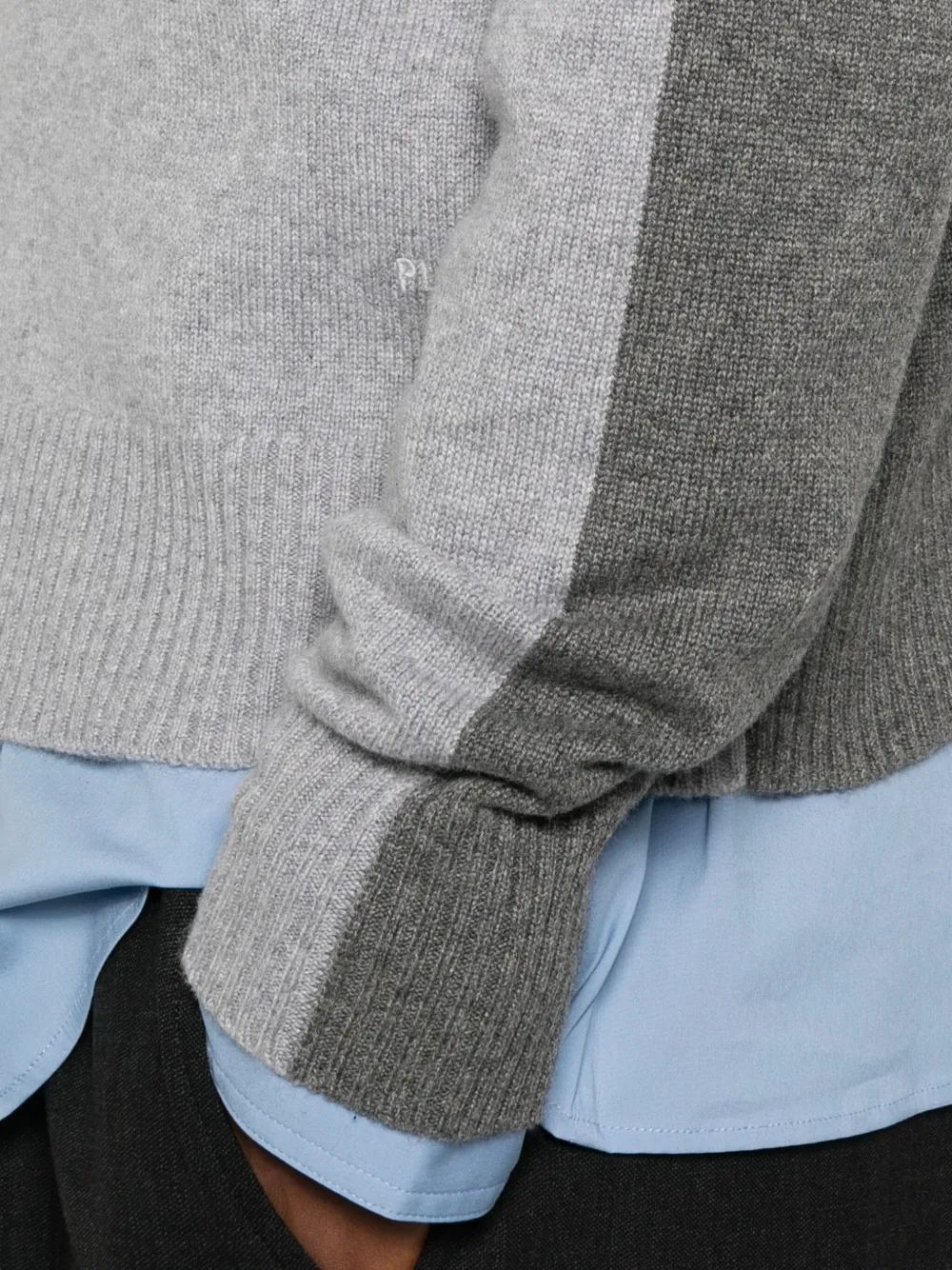 Plan C V-neck Long-sleeve Sweater In Gray