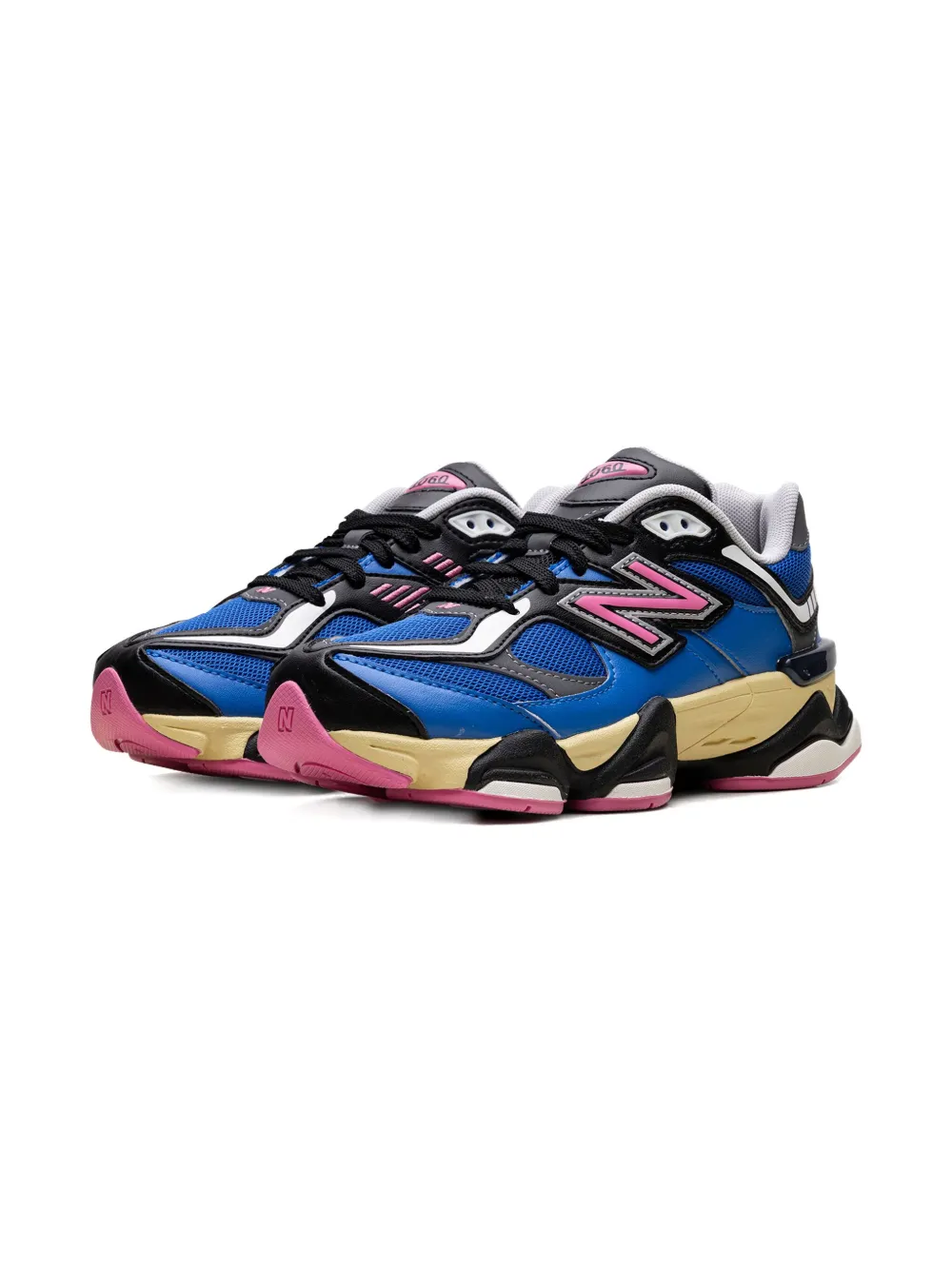 New Balance 9060 Panelled Sneakers In Blue