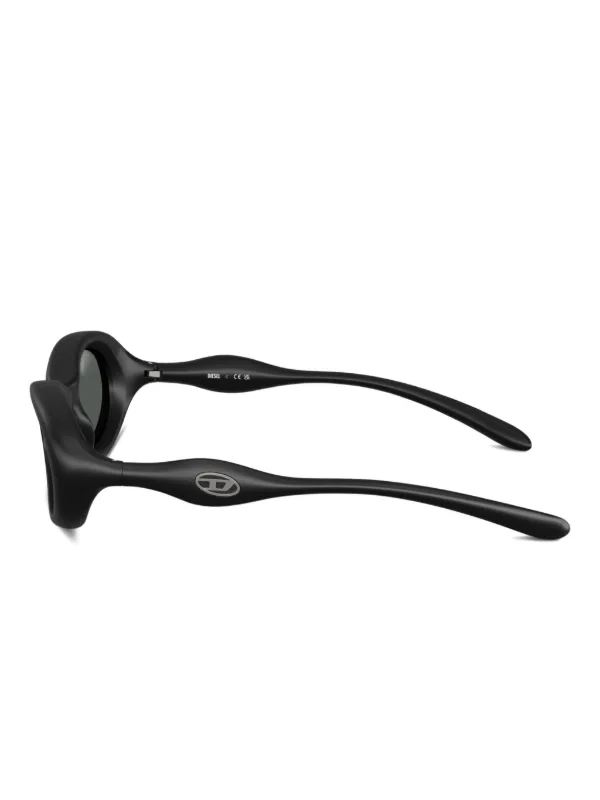 Diesel Oval Sunglasses | Black | FARFETCH GE