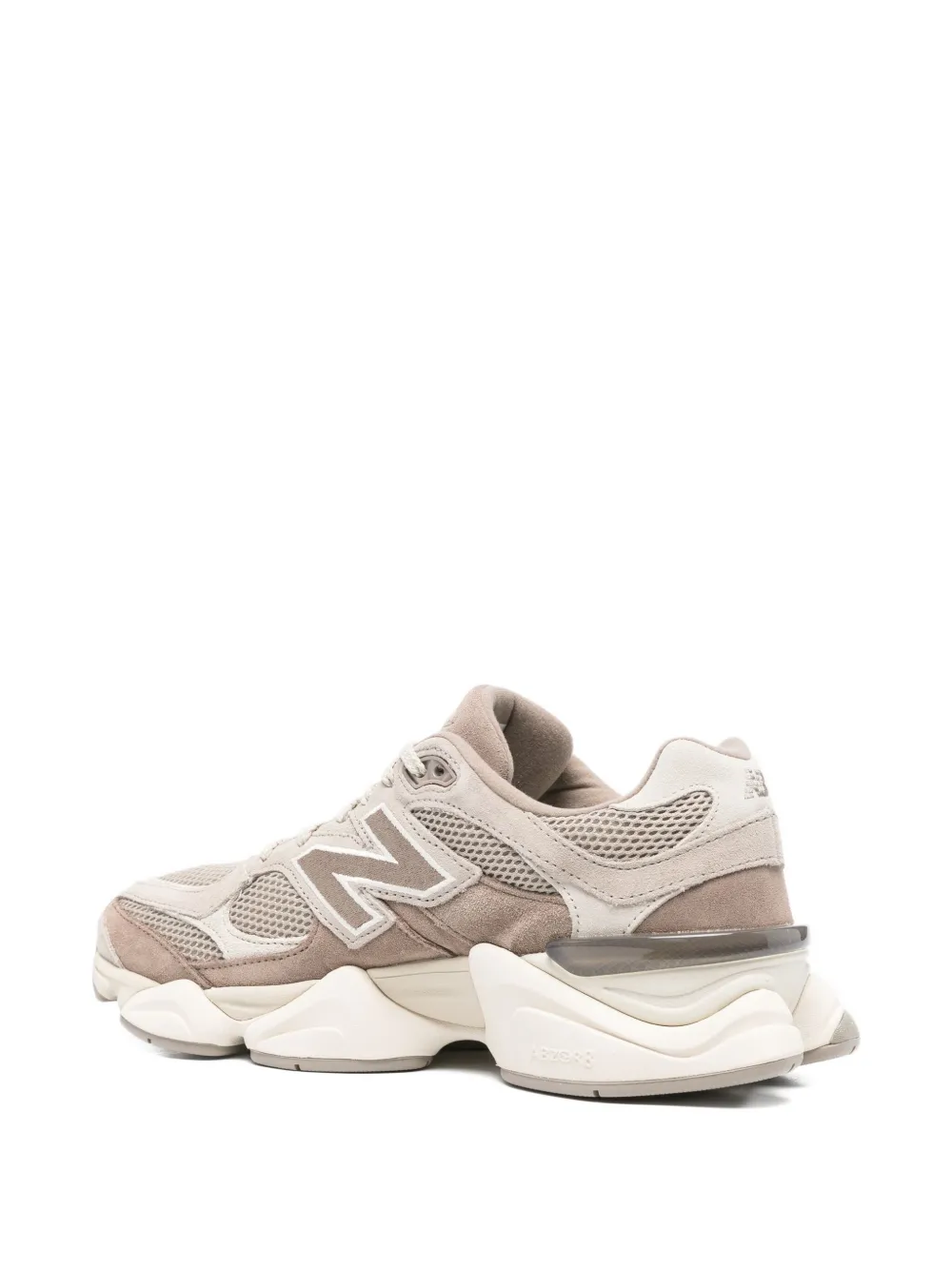 New Balance 9060 chunky sneakers met mesh vlakken Bruin
