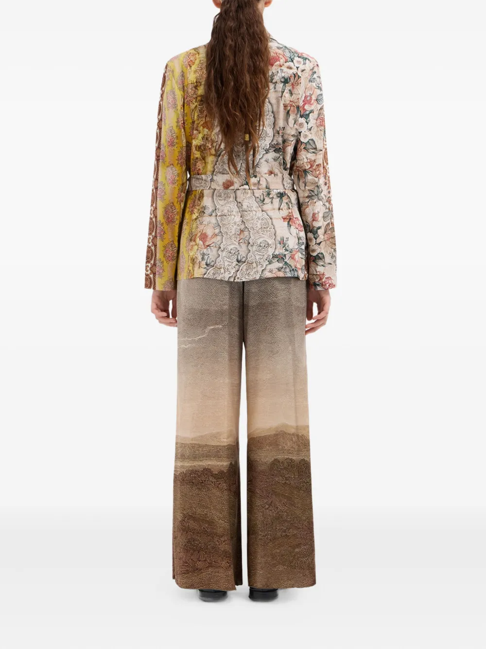 Pierre-Louis Mascia Jack met patchwork met bloemen en ceintuur Beige