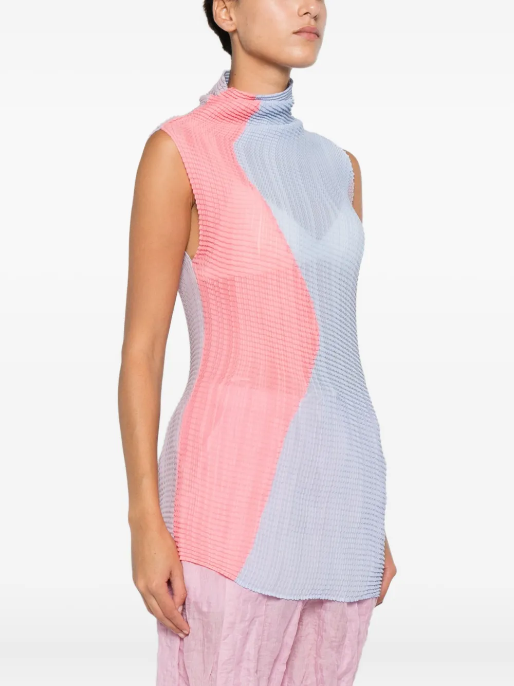 Issey Miyake Tweekleurige geplooide top Blauw