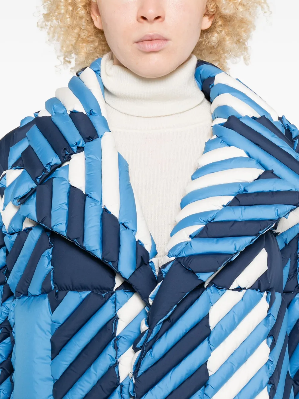 Raxxy Quilted Houndstooth Jacket In Blue
