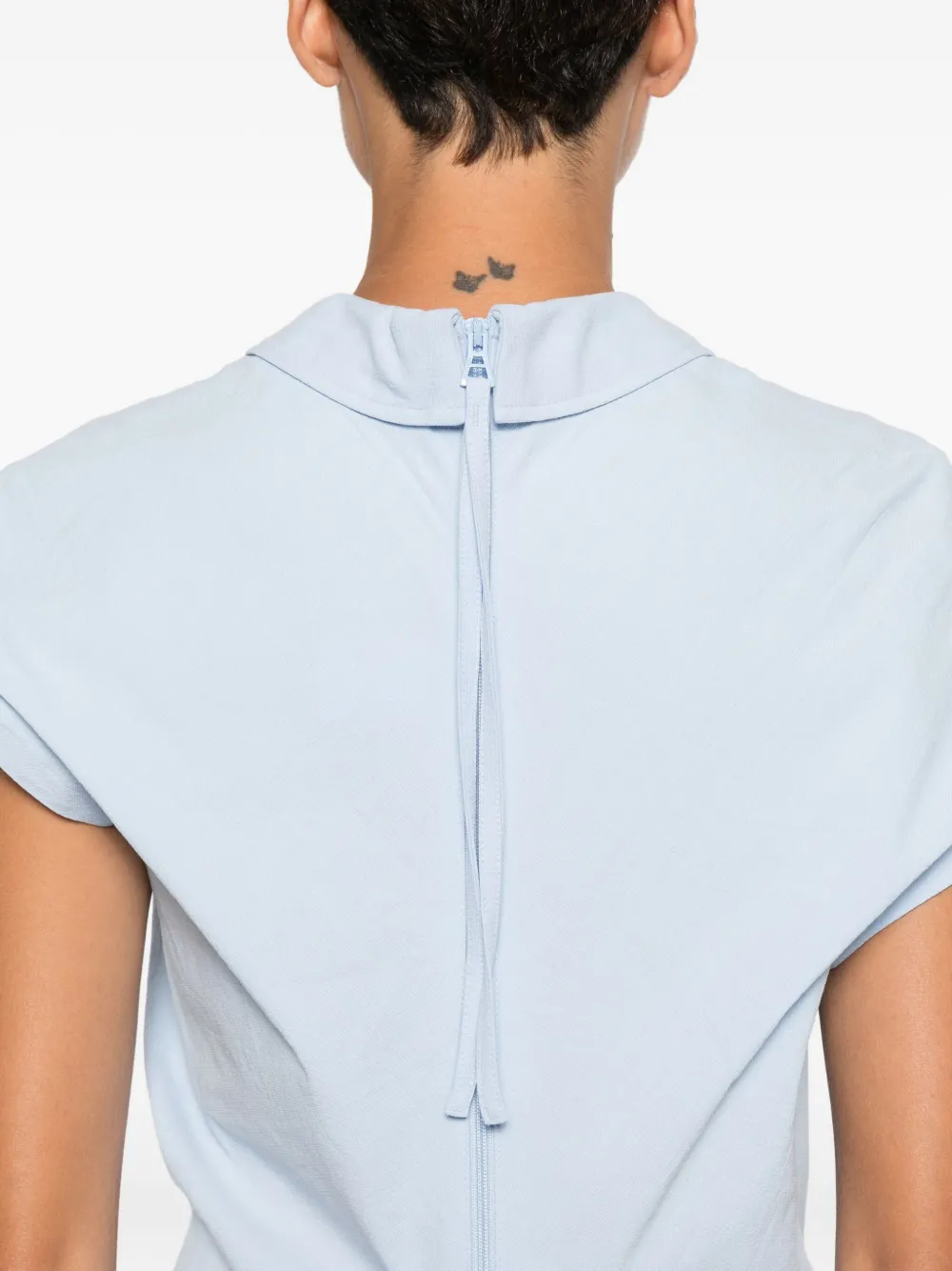 Issey Miyake Short-sleeved Buttoned Blouse In Blue