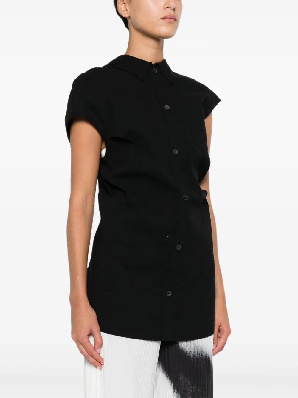Issey Miyake Button-fastening Short-sleeve Top In Black