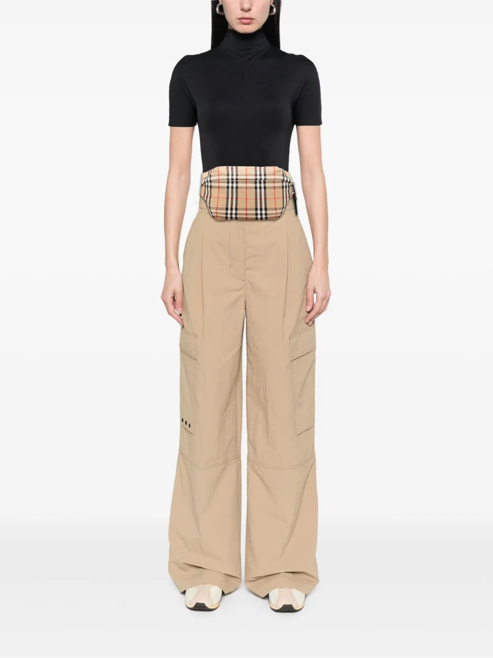 Burberry Pre-Owned 2018-2025 Medium House Check Nylon Sonny belt bag | Pre-Owned | Image 2
