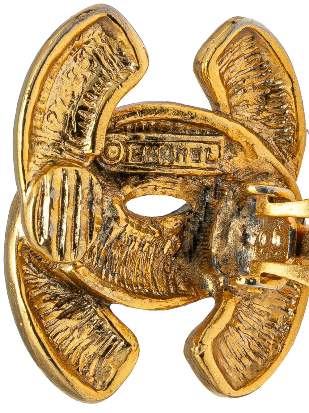 Pre-owned Chanel 1970-1980 Gold Plated Cc Quilted Clip On Earrings Costume Earrings