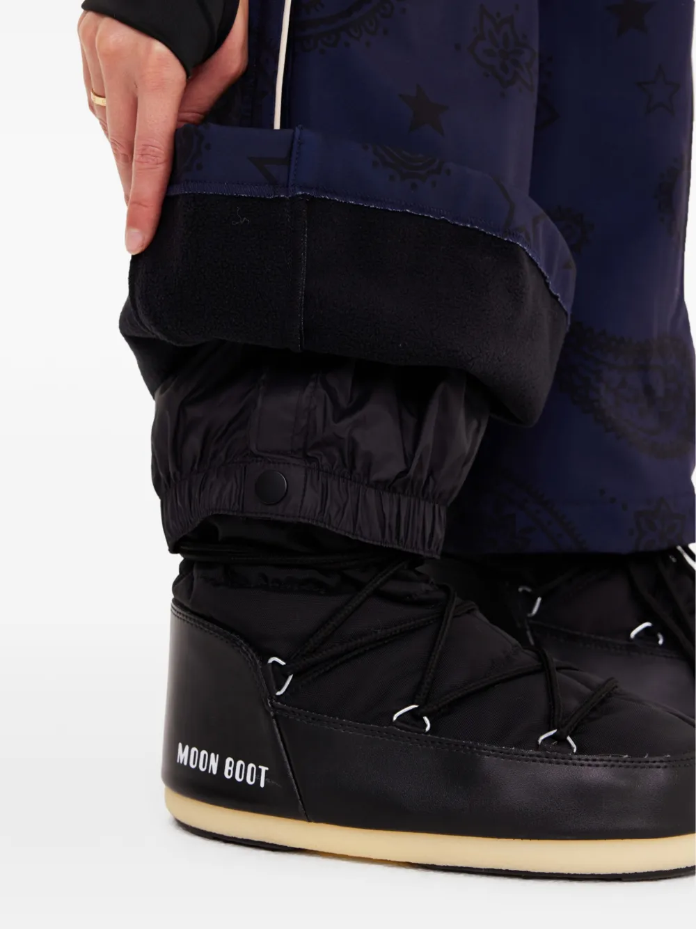 The Upside Hakuba Kiki paisley-pattern belted ski suit Blauw