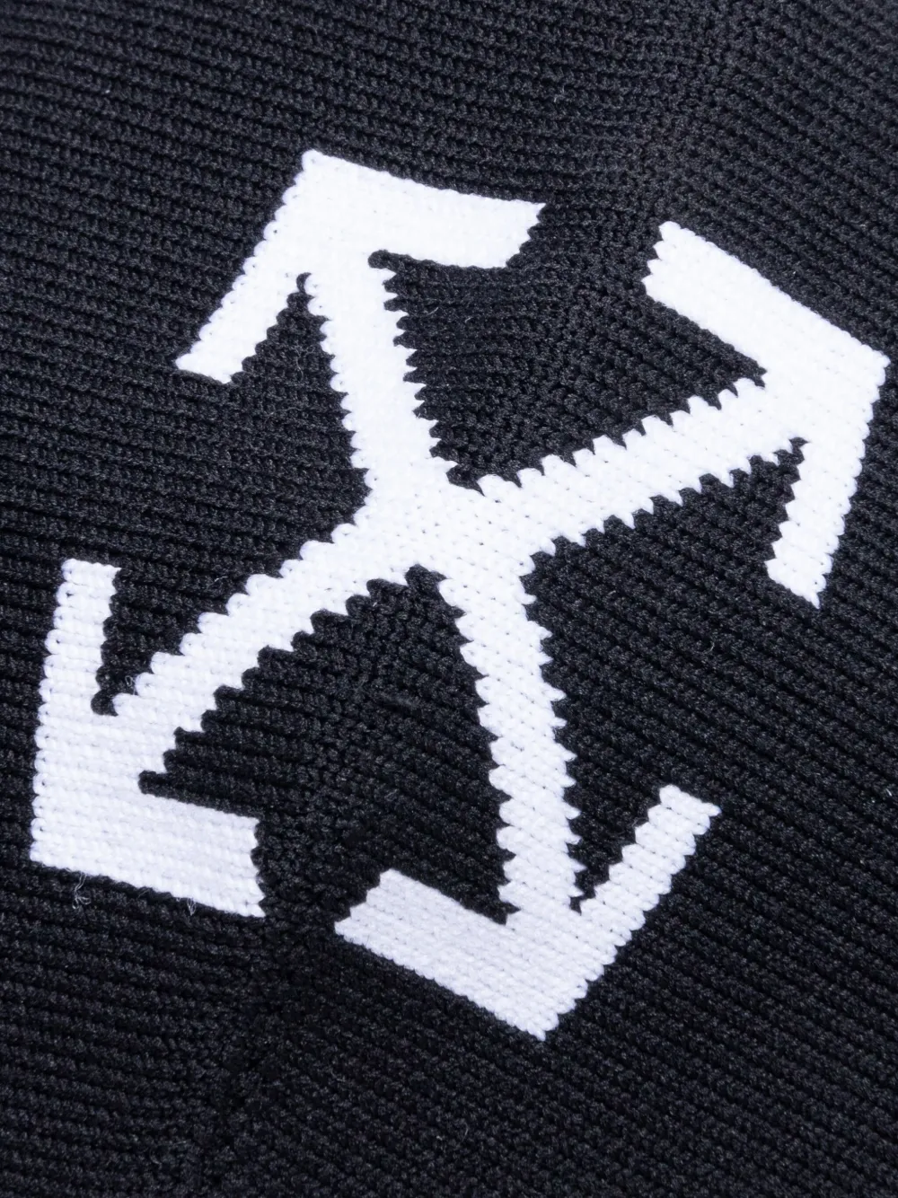 Off-White Arrow-knit face mask | Image 2