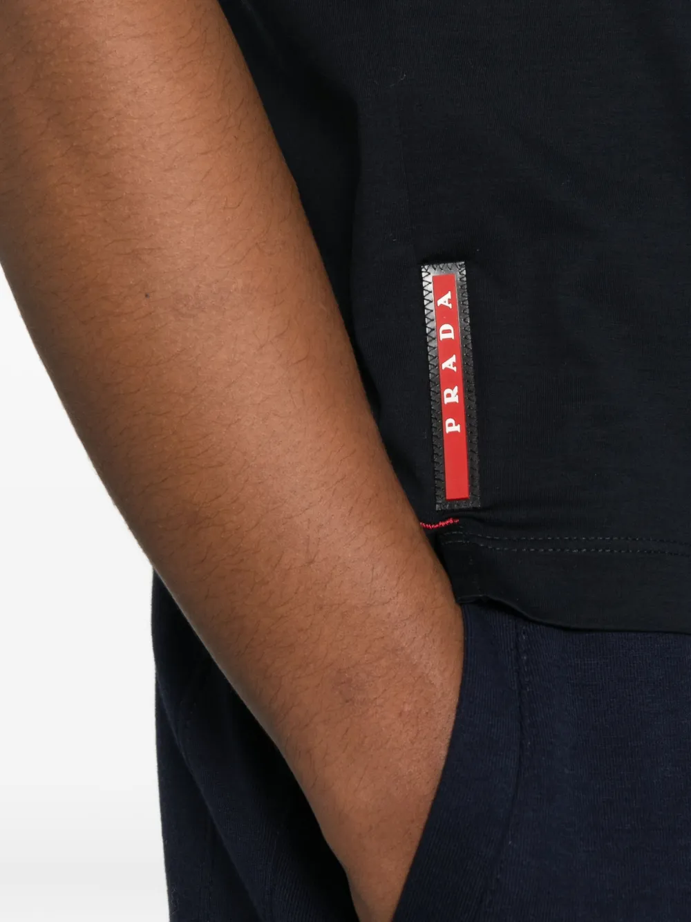 Prada Linea Rossa T-shirt met zak Blauw