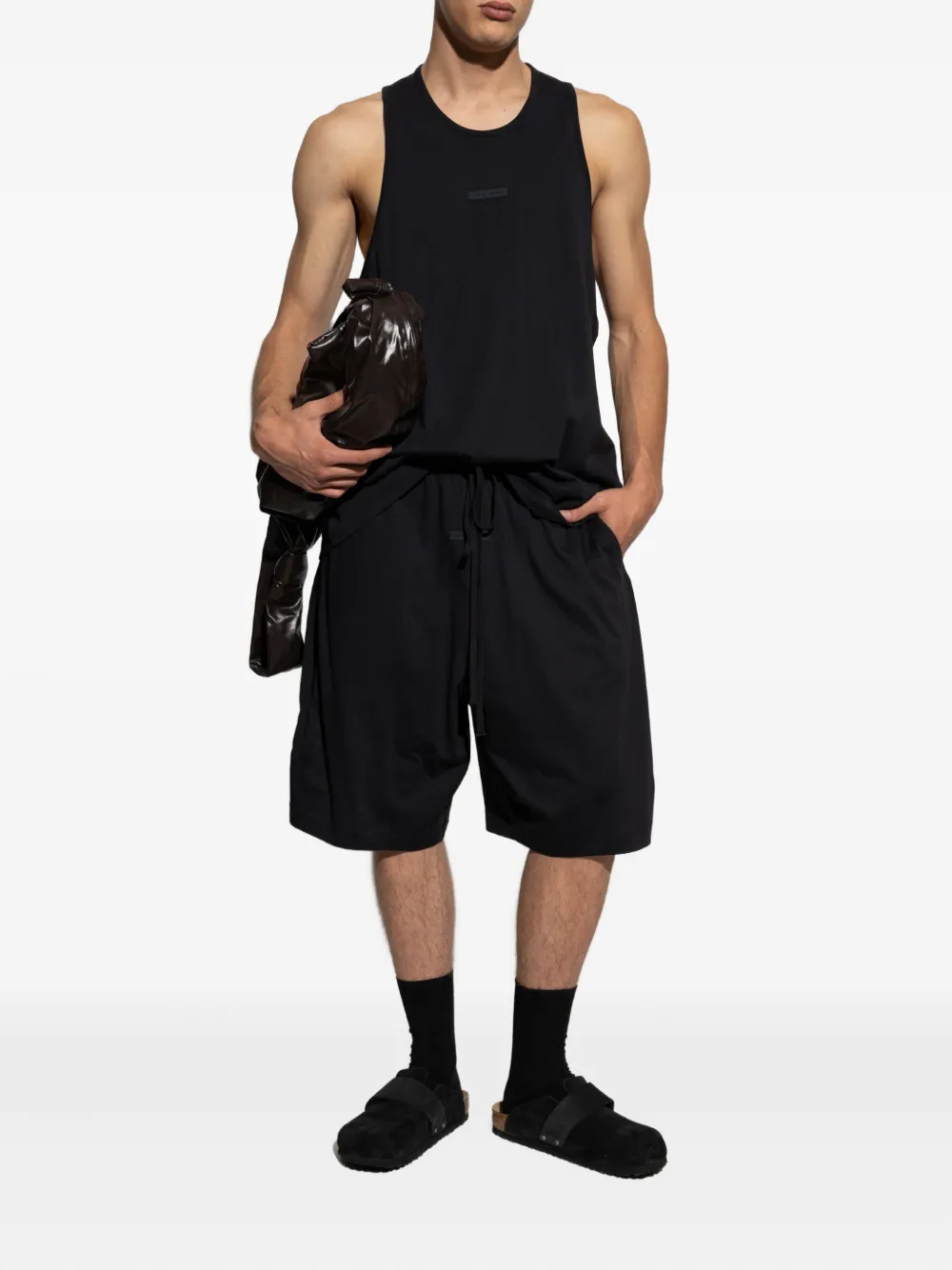 FEAR OF GOD ESSENTIALS logo-plaque tank top - Zwart