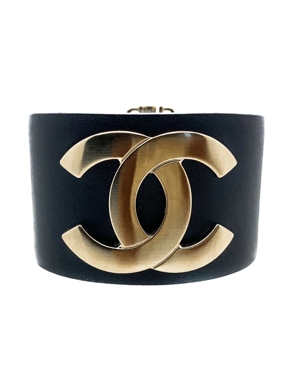 Pre-owned Chanel 2017 Leather Interlocking Cc Logo Cuff Bracelet In Gold