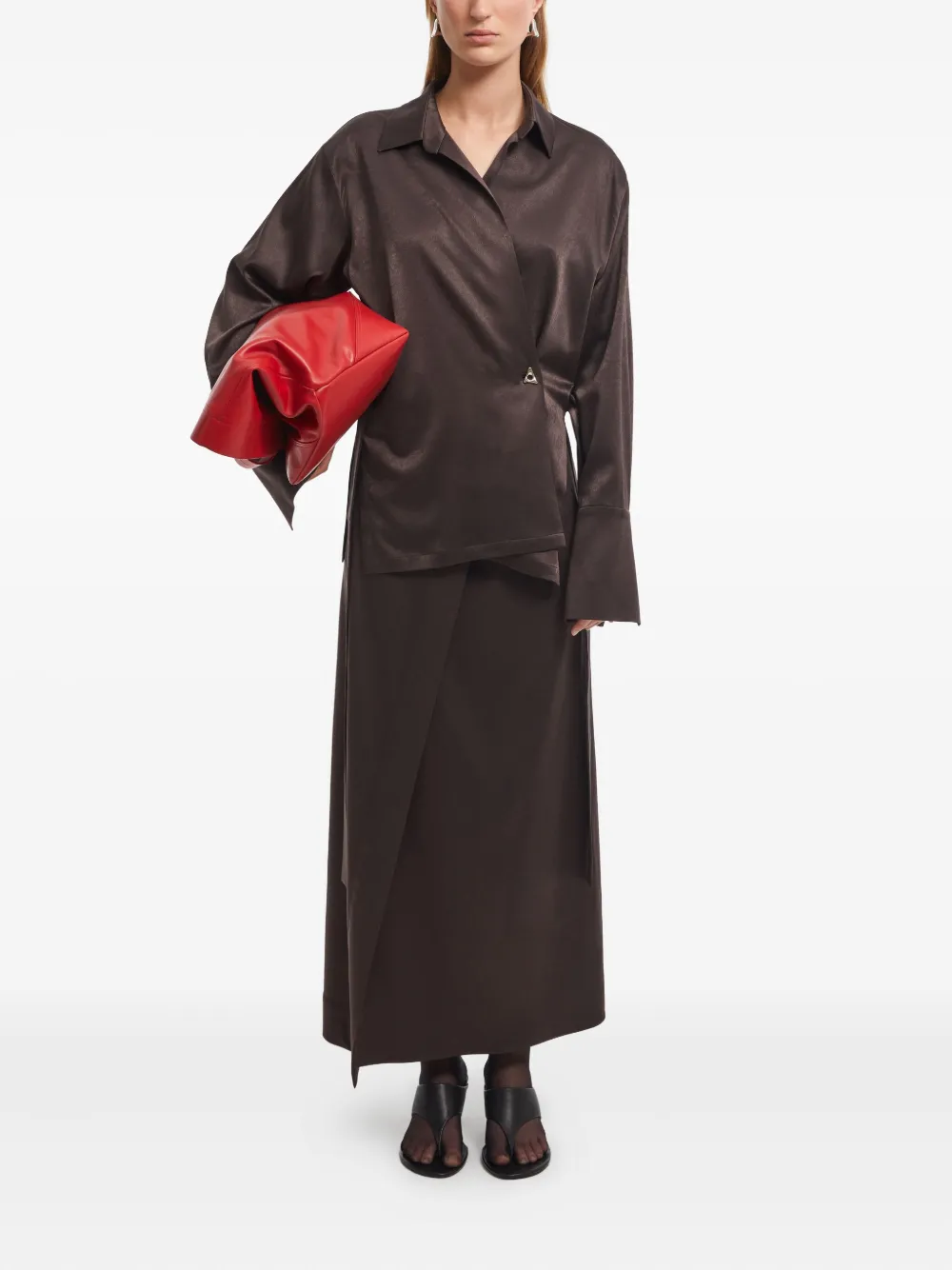 AERON Satijnen blouse met wikkel-effect - Bruin