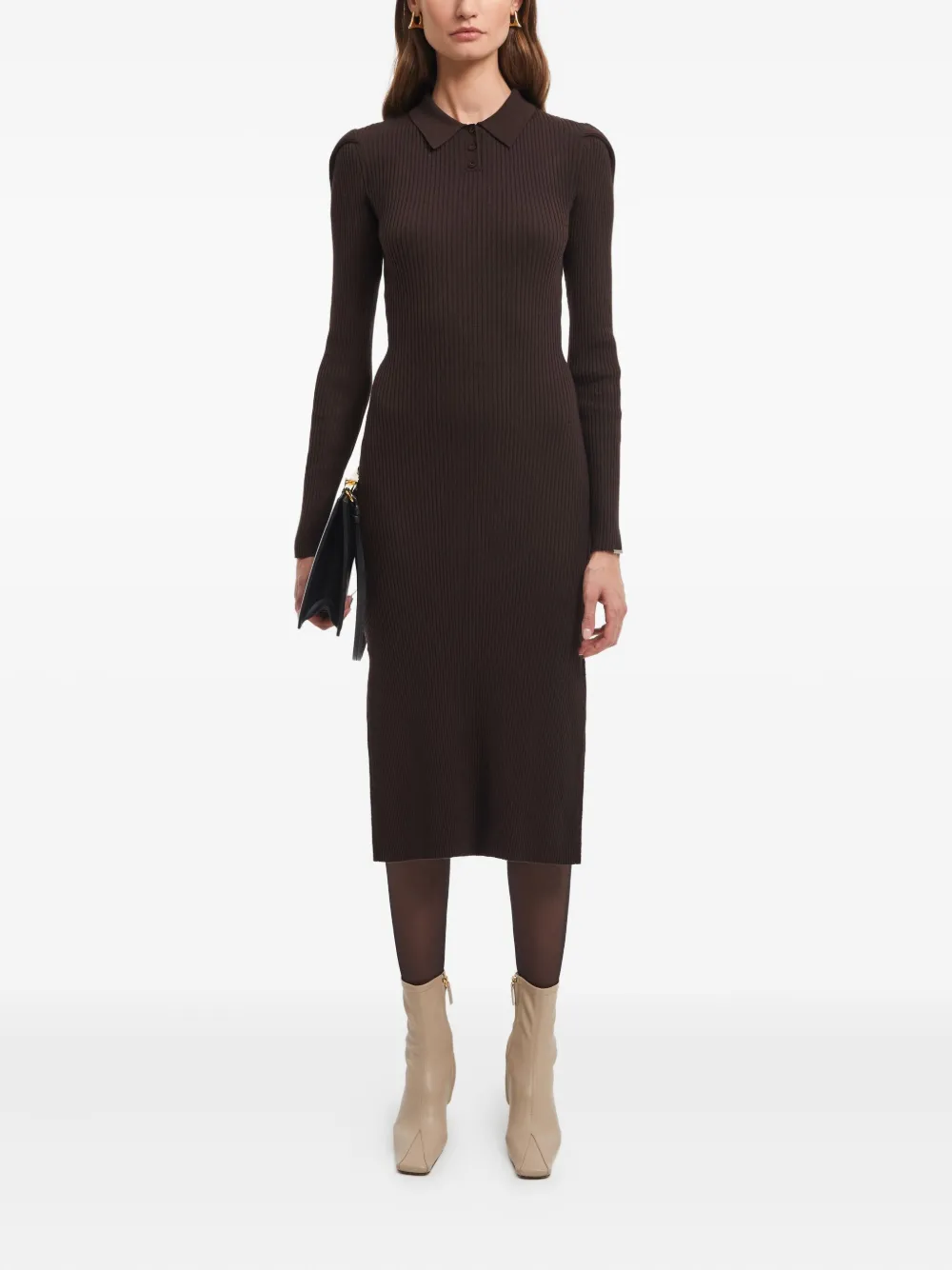 AERON Ribgebreide midi-jurk met polokraag - Bruin