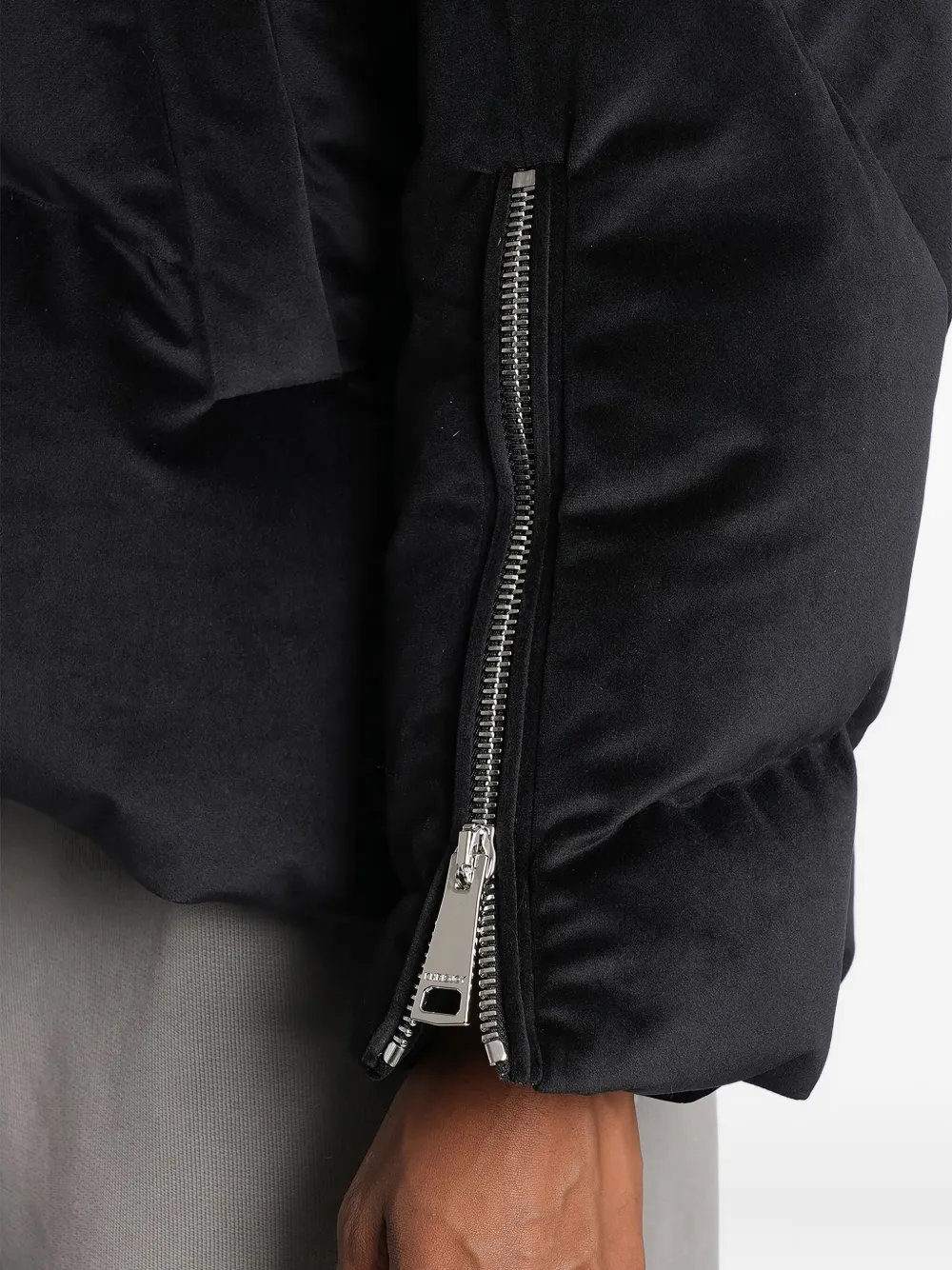 Khrisjoy Quilted Padded Jacket In Black