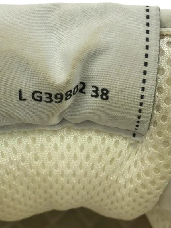 CHANEL Pre-Owned キルティングレザー スニーカー | ホワイト