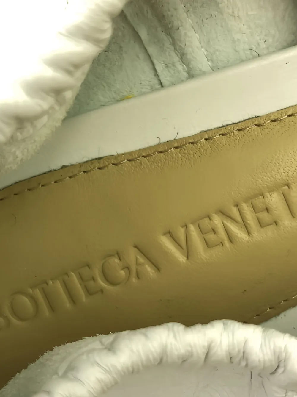 Pre-owned Bottega Veneta Chain-link Pointed-toe Pumps In White