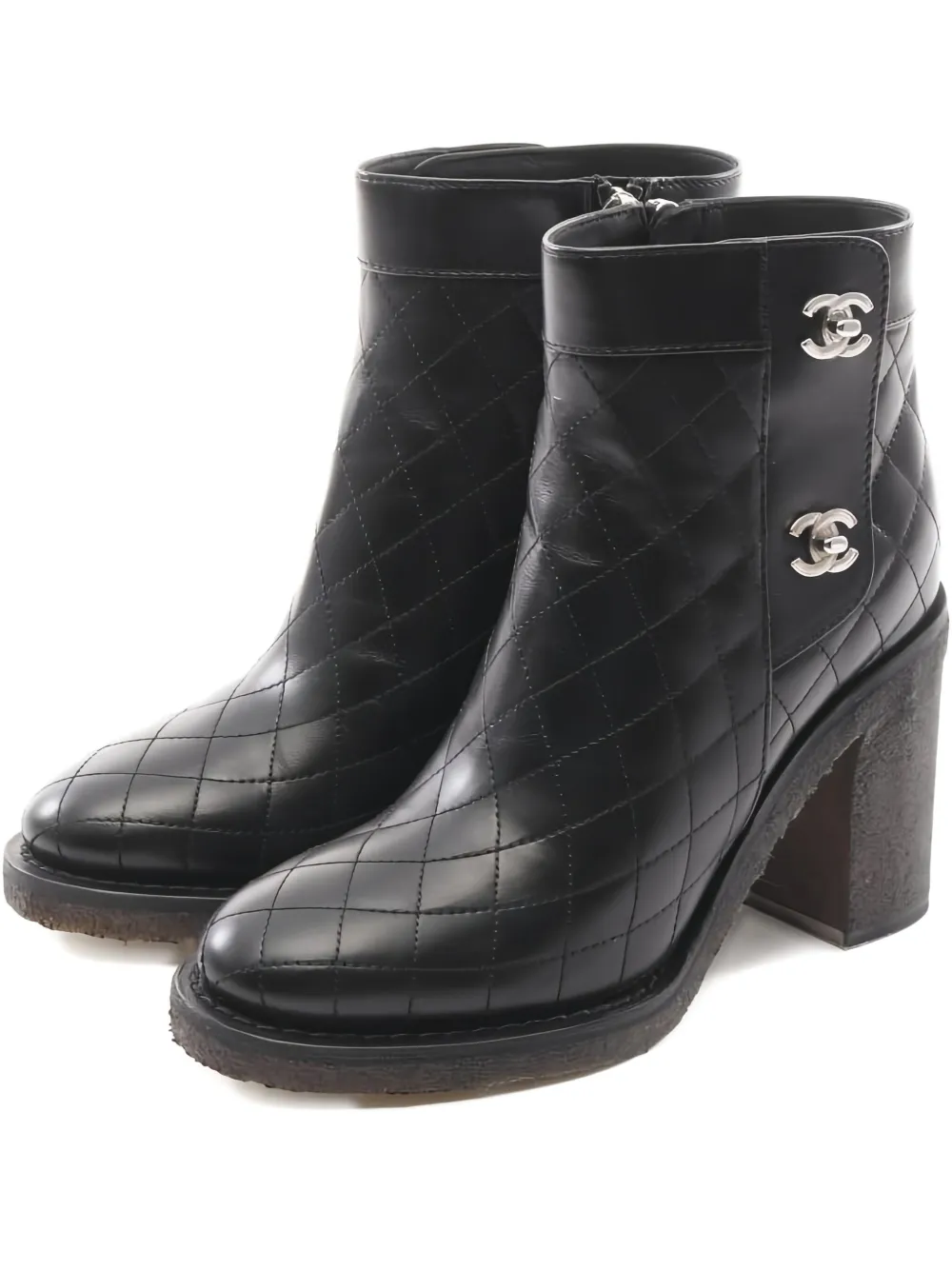 Pre-owned Chanel 90mm Diamond-quilted Leather Ankle Boots In Black