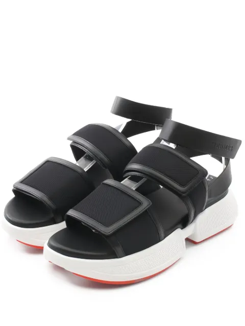 Hermès Pre-Owned 50mm Geek leather two-strap sandals