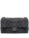 CHANEL Pre-Owned 2009-2010 Extra Large CC Quilted Satin Single Flap shoulder bag - Black