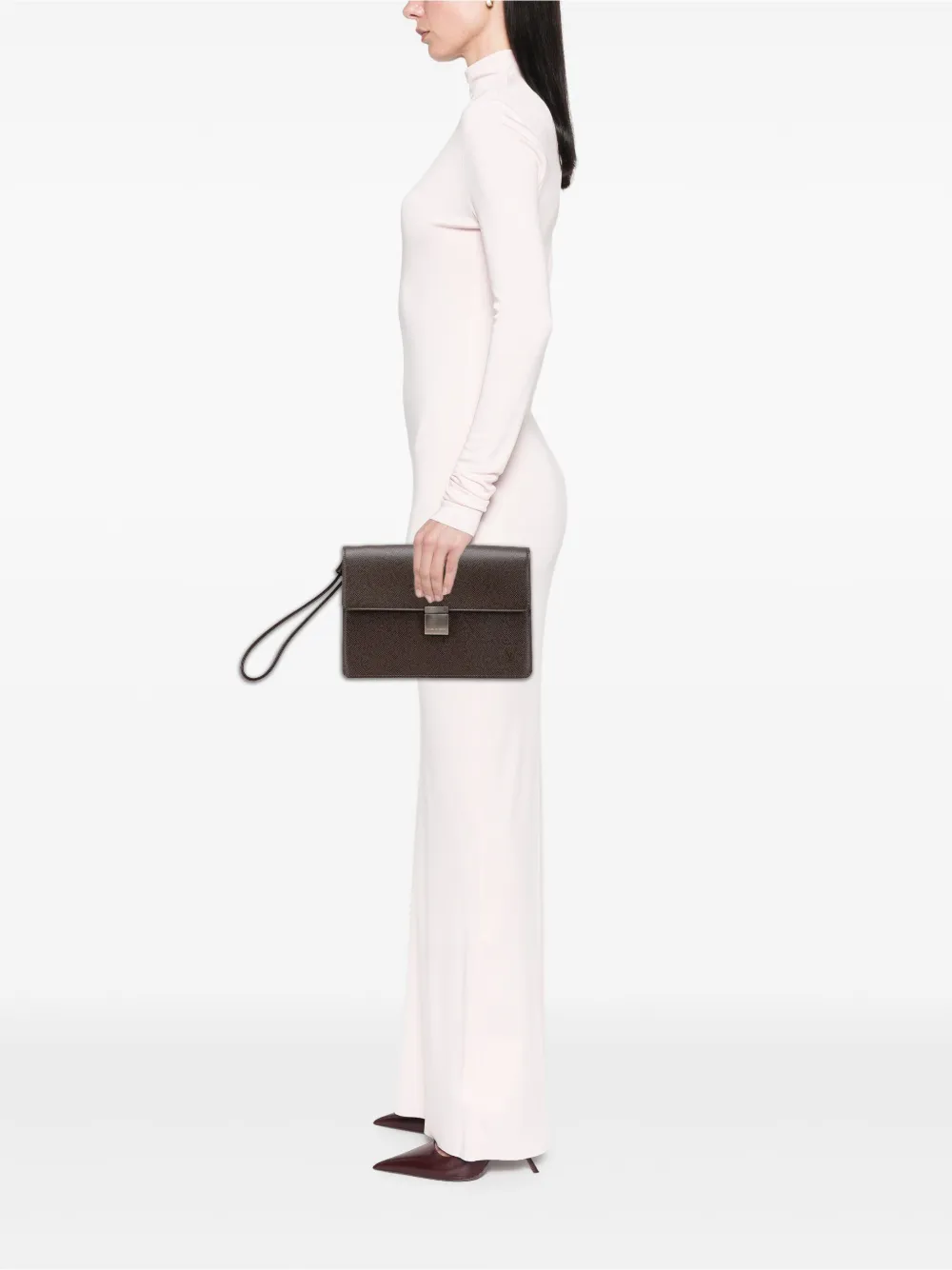 Louis Vuitton Pre-Owned 2006 Taiga Selenga clutch bag | Pre-Owned | Image 2