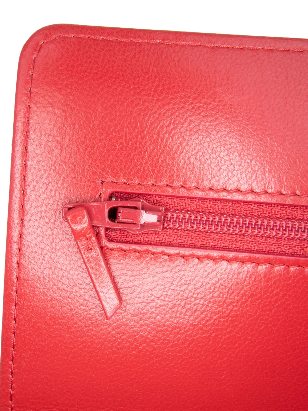 Pre-owned Chanel 2019 Quilted Goatskin 19 Wallet On Chain Satchel In Red