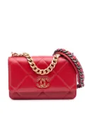 CHANEL Pre-Owned 2019 Quilted Goatskin 19 Wallet on Chain satchel - Red