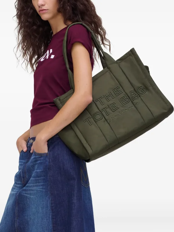 バッグ MARC JACOBS PUFFY NYLON LARGE TOTE BAG Marc Jacobs Large The Tote Bag Puffy Nylon Bag | Green | FARFETCH RO