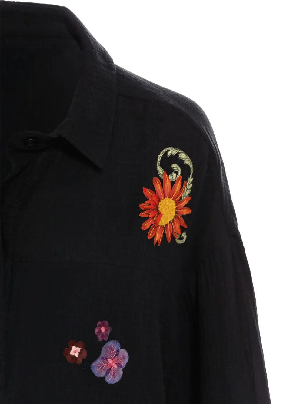 Agua Bendita Keishi Floral-embroidered Shirt In Black