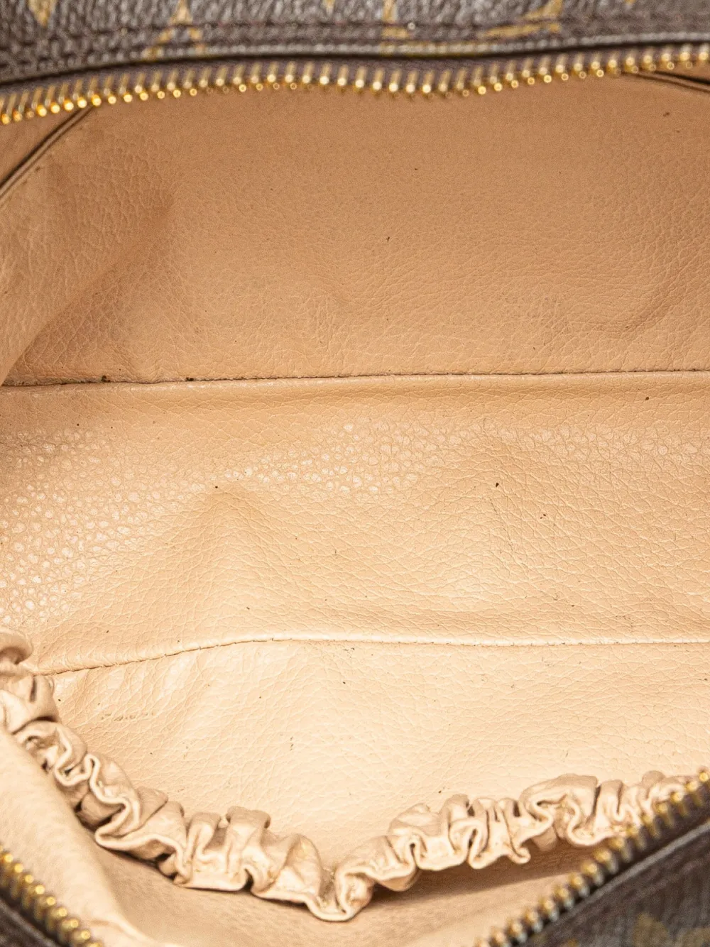 Pre-owned Louis Vuitton 1992 Monogram Trousse Toilette 23 Clutch Bag In Brown
