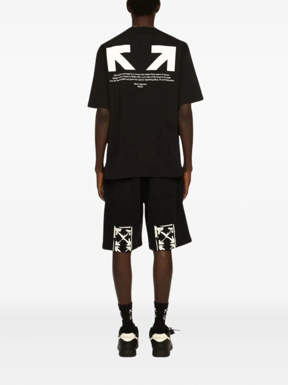 Off-White T-shirt met logo - Zwart