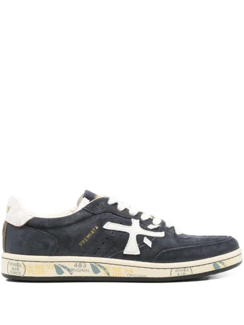 Premiata tenis con agujetas